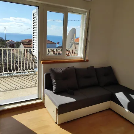 Apartment Kalafat Vinisce
