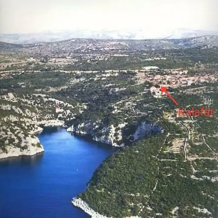 Kalafat Apartment Vinisce